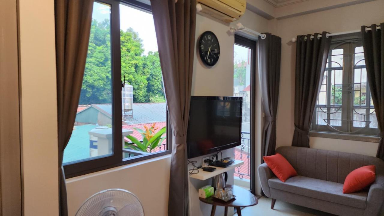 T Home Balcony Homestay ハノイ市 エクステリア 写真