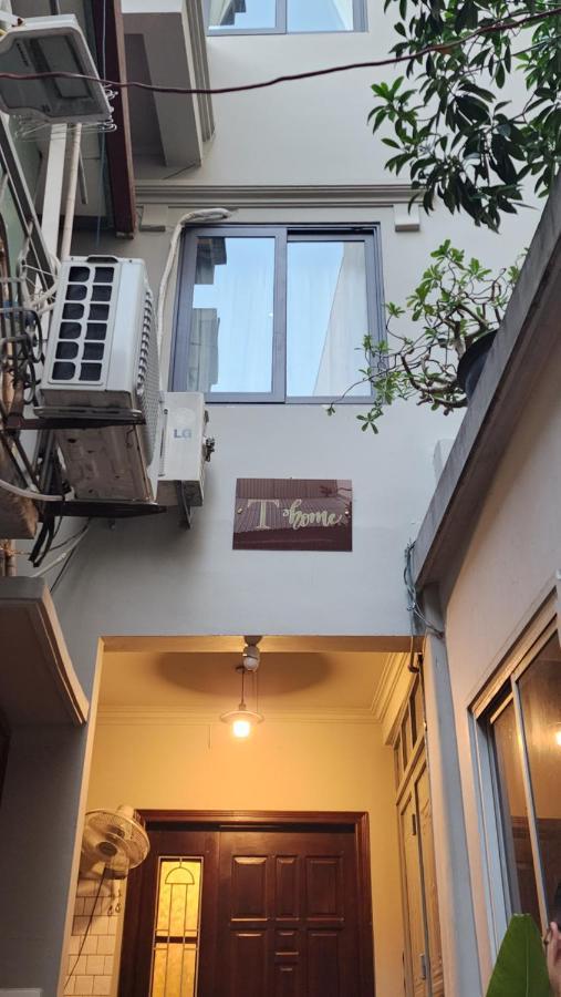 T Home Balcony Homestay ハノイ市 エクステリア 写真
