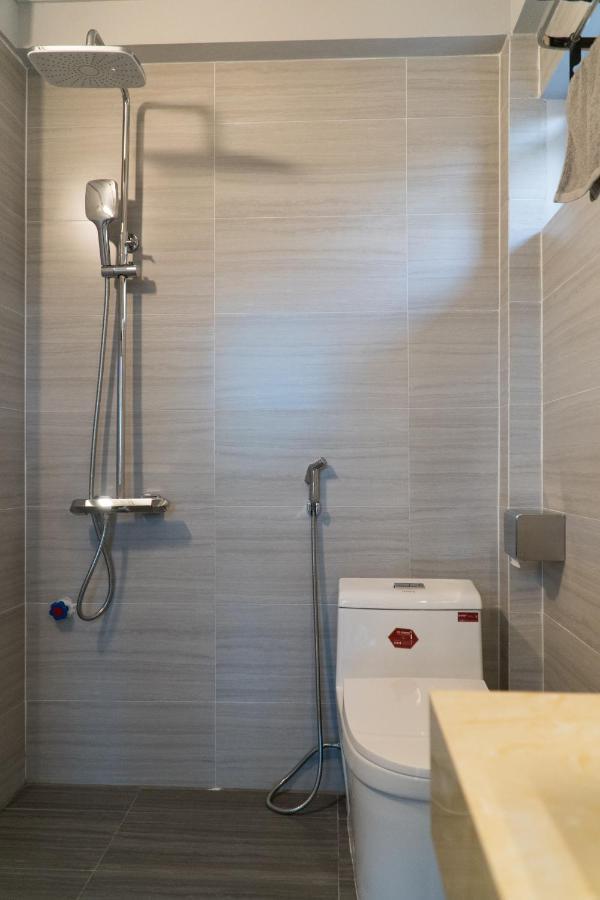 T Home Balcony Homestay ハノイ市 エクステリア 写真